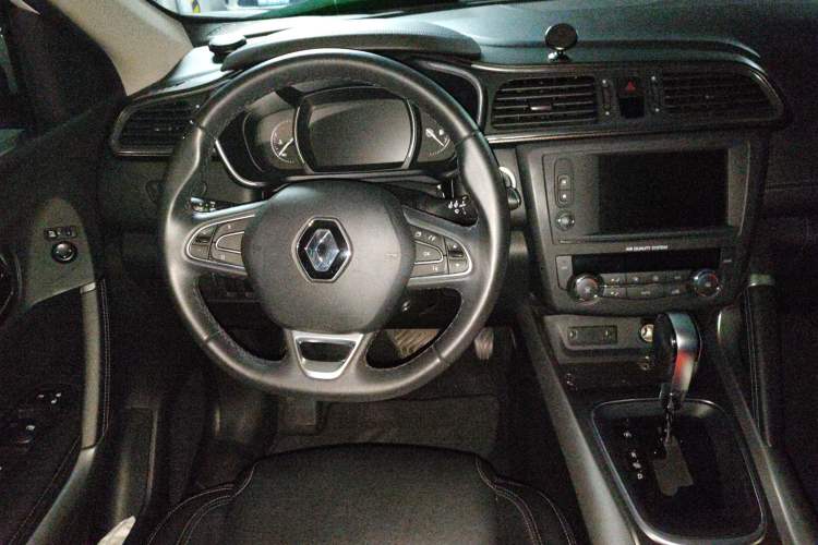 Used Renault Kadjar 2017 2.0L Two-Wheel Drive Luxury Edition Steering Wheel
