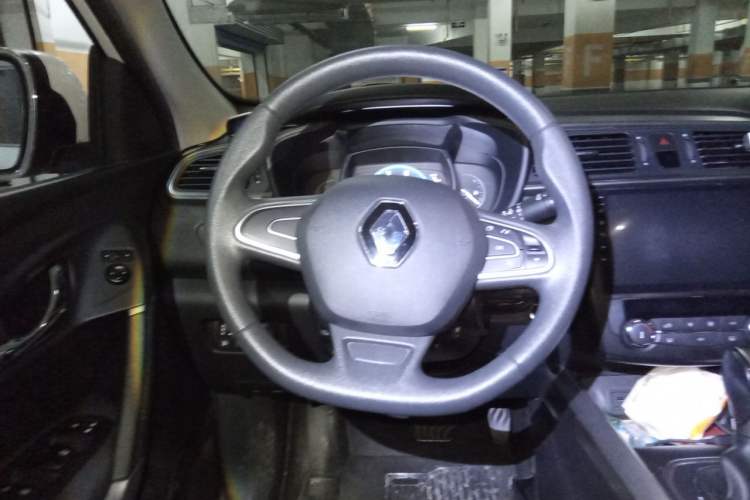Used Renault Kadjar 2017 2.0L Two-Wheel Drive Fashion Edition Steering Wheel
