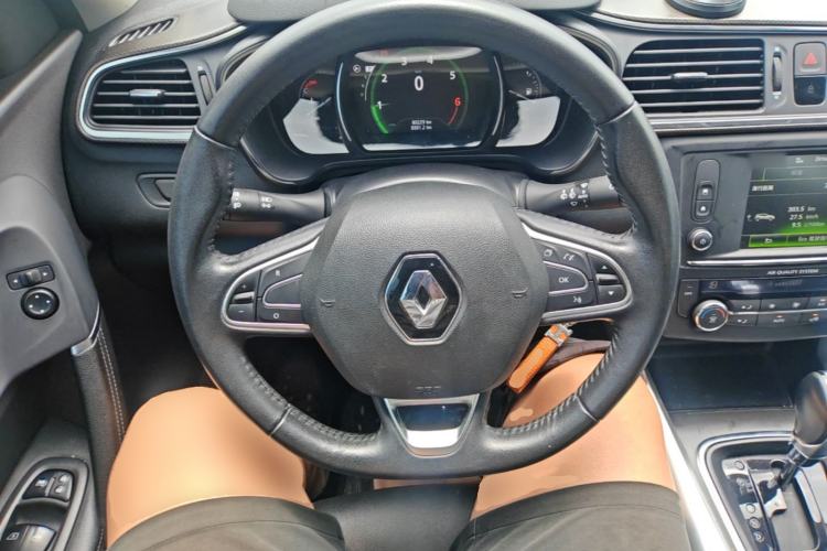 Used Renault Kadjar 2017 2.0L Two-Wheel-Drive Leading Edition Steering Wheel
