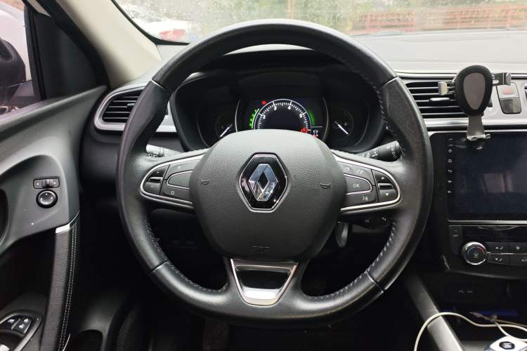 Used Renault Kadjar 2017 2.0L Two-Wheel Drive Comfort Edition Steering Wheel