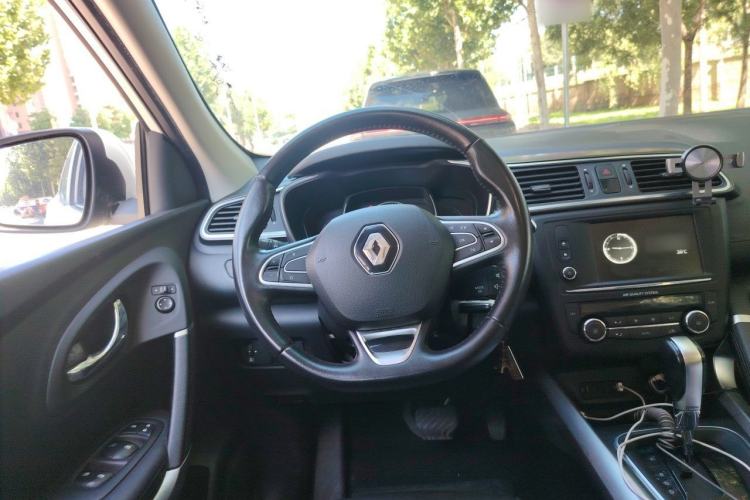 Used Renault Kadjar 2017 2.0L Two-Wheel-Drive Leading Edition Steering Wheel