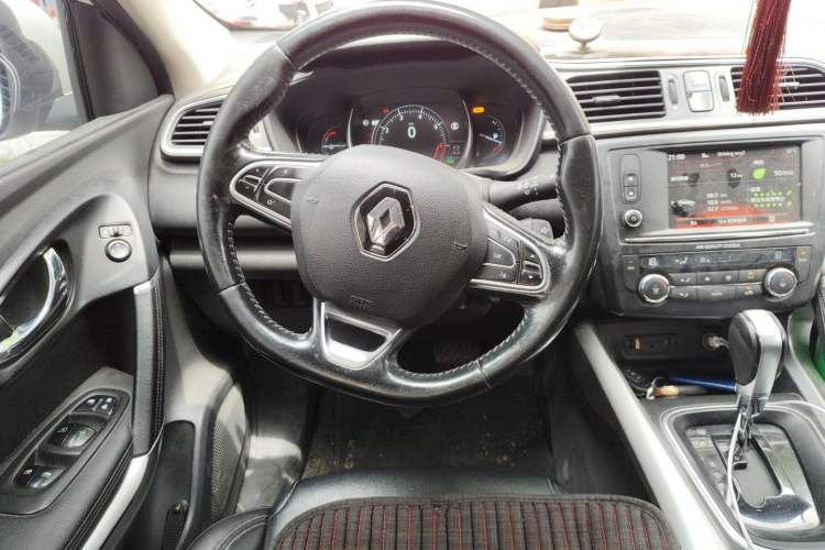 Used Renault Kadjar 2017 2.0L Two-Wheel-Drive Leading Edition Steering Wheel