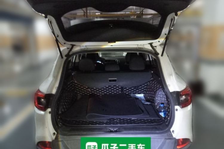 Used Renault Kadjar 2017 2.0L Two-Wheel Drive Fashion Edition Trunk