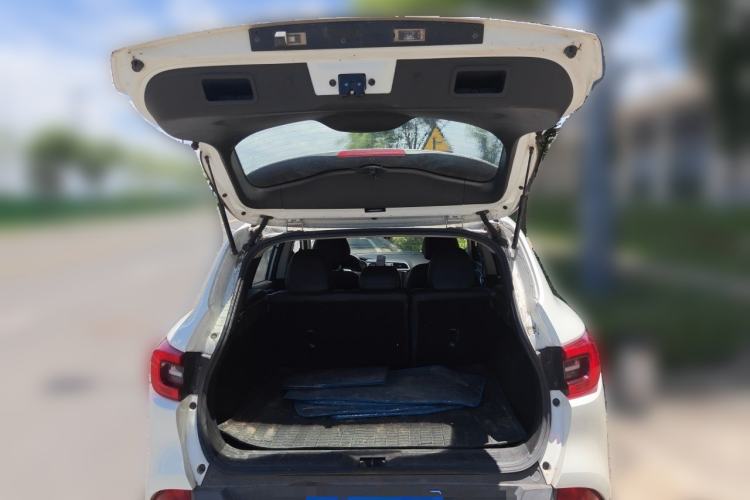 Used Renault Kadjar 2017 2.0L Two-Wheel Drive Fashion Edition Trunk