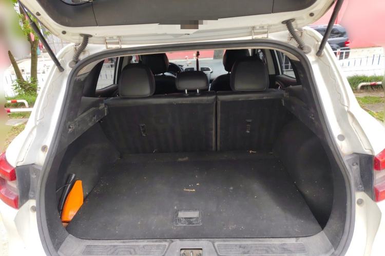 Used Renault Kadjar 2017 2.0L Two-Wheel-Drive Leading Edition Trunk