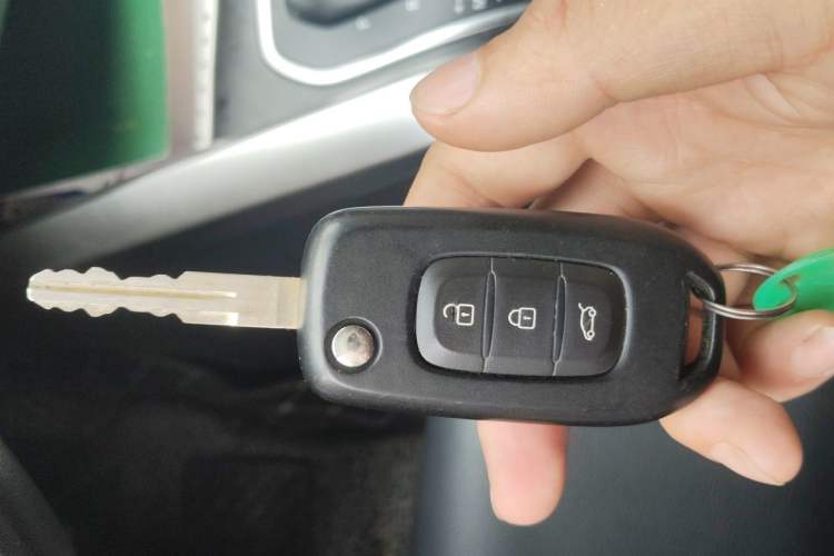 Used Renault Kadjar 2017 2.0L Two-Wheel Drive Fashion Edition Vehicle Key