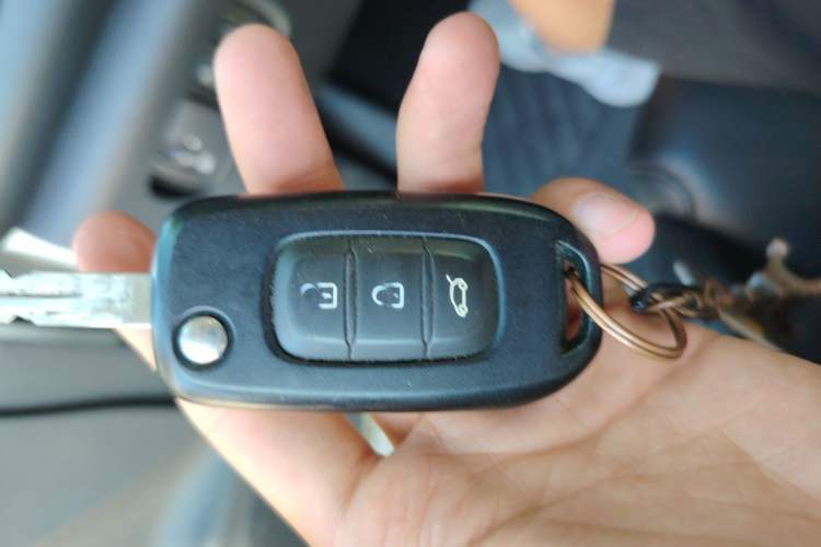 Used Renault Kadjar 2017 2.0L Two-Wheel-Drive Leading Edition Vehicle Key