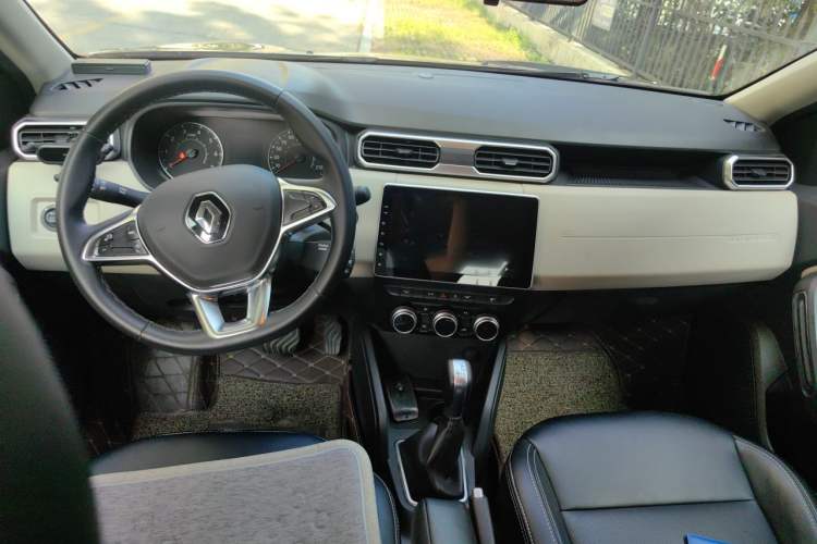 Used Renault Kadjar  Center Console