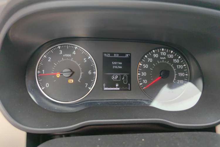 Used Renault Kadjar  Odometer Close Up