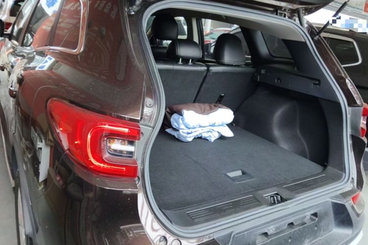 Used Renault Kadjar 2019 SCe200 Automatic 2WD Smart Edition Anniversary Model China V Standard Trunk