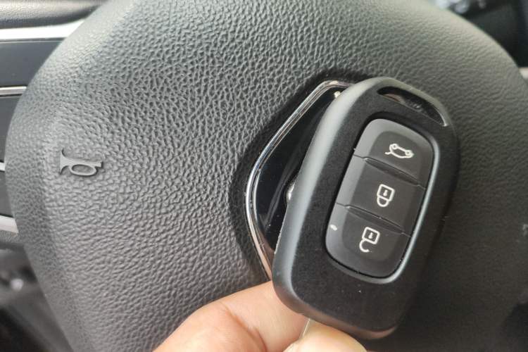 Used Renault Kadjar 2019 SCe200 Automatic 2WD Zhiyue Edition Anniversary Model China V Standard Vehicle Key