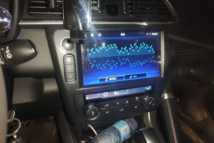 Used Renault Kadjar 2019 SCe200 Automatic 2WD Smart Edition China V Standard Audio And AC Panel