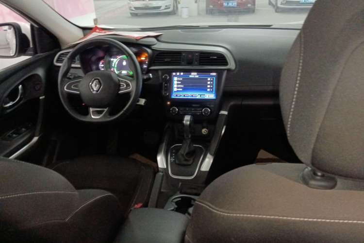 Used Renault Kadjar 2019 SCe200 Automatic 2WD Zhiyue Edition Anniversary Model China VI Standard Center Console
