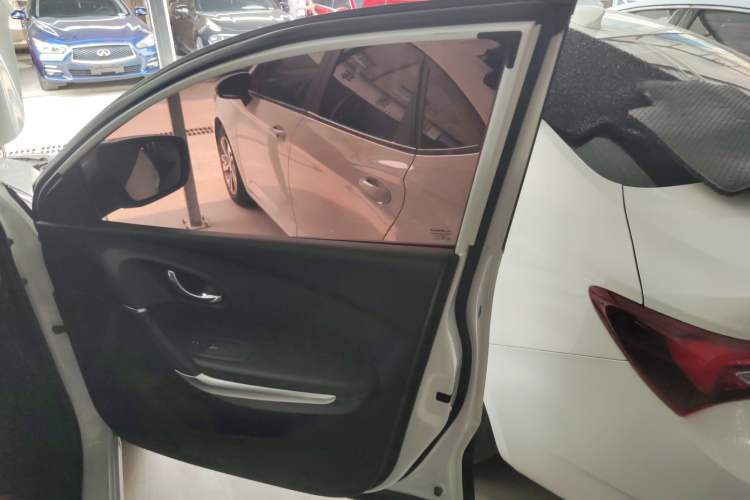 Used Renault Kadjar 2019 SCe200 Automatic 2WD Zhiyue Edition Anniversary Model China V Standard Right Front Door Interior