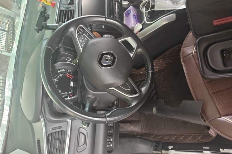 Used Renault Kadjar 2019 SCe200 Automatic 2WD Zhiyue Edition Anniversary Model China VI Standard Steering Wheel
