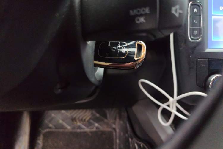 Used Renault Kadjar 2019 SCe200 Automatic 2WD Smart Edition Anniversary Model China VI Vehicle Key