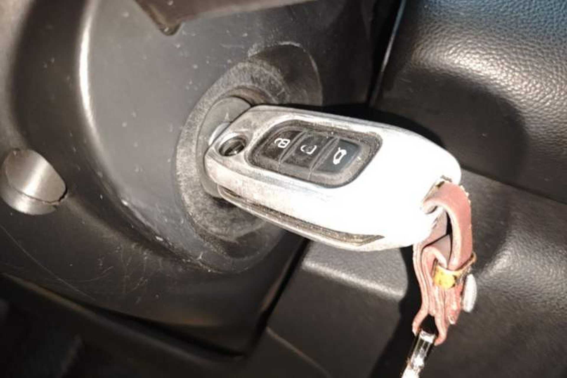 Used Renault Kadjar 2019 SCe200 Automatic 2WD Zhiyue Edition Anniversary Model China V Standard Vehicle Key