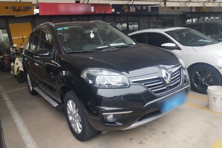 Used Renault Koleos 2014 Revised Version 2.0L Two-Wheel Drive Fashion Edition Front Right 45 Deg