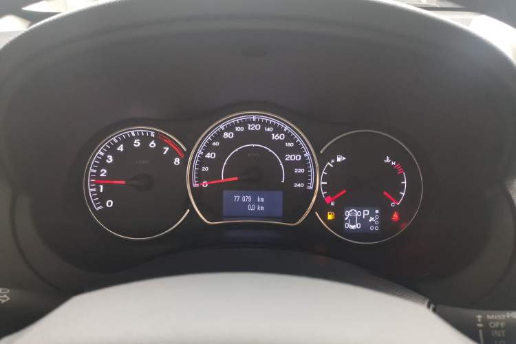Used Renault Koleos 2014 Revised Version 2.0L Two-Wheel Drive Fashion Edition Instrument Cluster