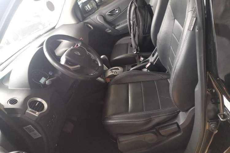 Used Renault Koleos 2014 Revised Version 2.0L Two-Wheel Drive Fashion Edition Left Front Seat