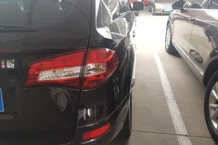 Used Renault Koleos 2014 Revised Version 2.0L Two-Wheel Drive Fashion Edition Right Rear Taillight