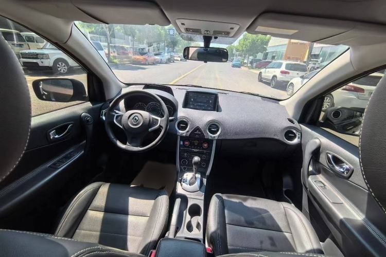 Used Renault Koleos 2014 Revised Version 2.0L Two-Wheel Drive Fashion Edition Interior 9