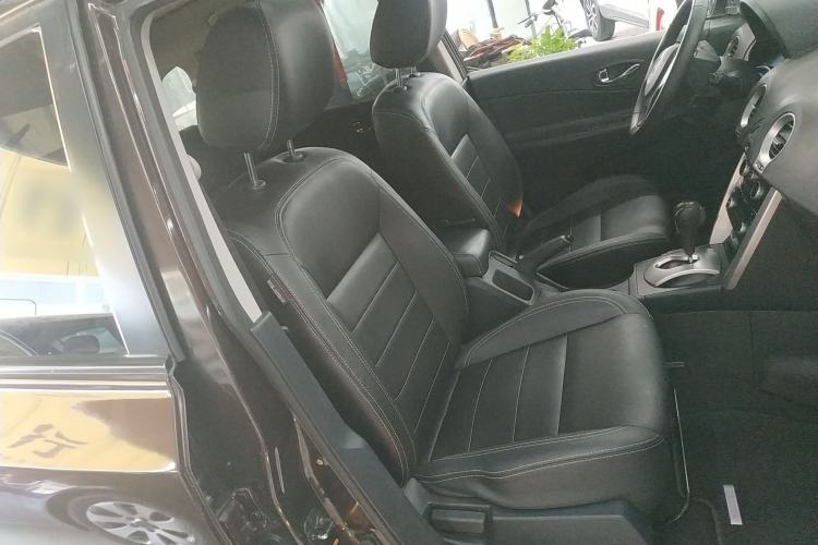 Used Renault Koleos 2014 Revised Version 2.0L Two-Wheel Drive Fashion Edition Right Front Seat