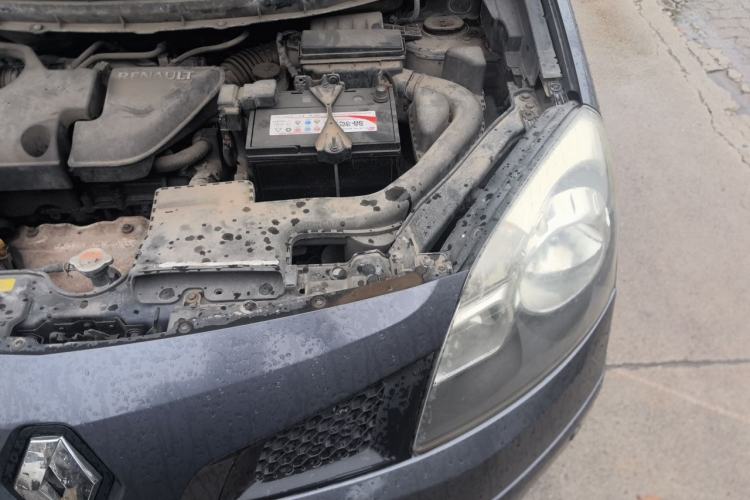 Used Renault Koleos 2009 2.5L Two-Wheel Drive Luxury Version Engine Bay Left