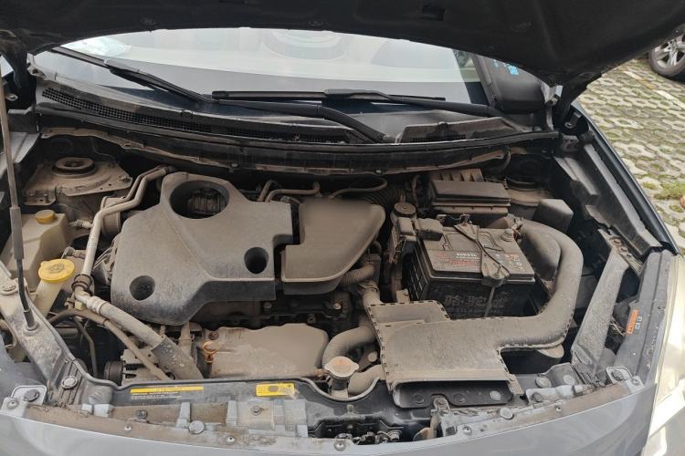 Used Renault Koleos 2009 2.5L Two-Wheel Drive Luxury Version Engine Bay