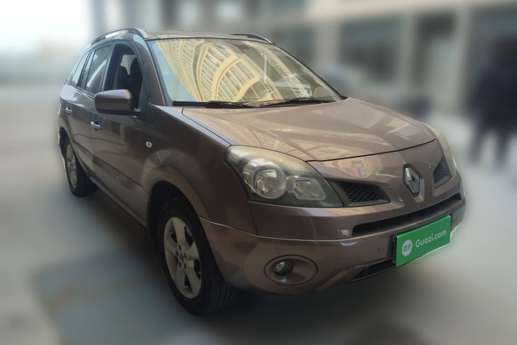 Used Renault Koleos 2009 2.5L Two-Wheel Drive Comfort Version Front Right 45 Deg