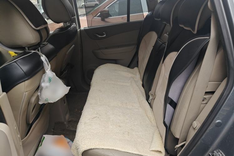 Used Renault Koleos 2009 2.5L Two-Wheel Drive Luxury Version Left Rear Seat