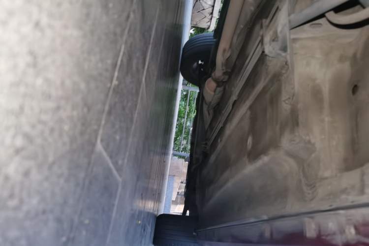 Used Renault Koleos 2009 2.5L Two-Wheel Drive Comfort Version Chassis Rear Right