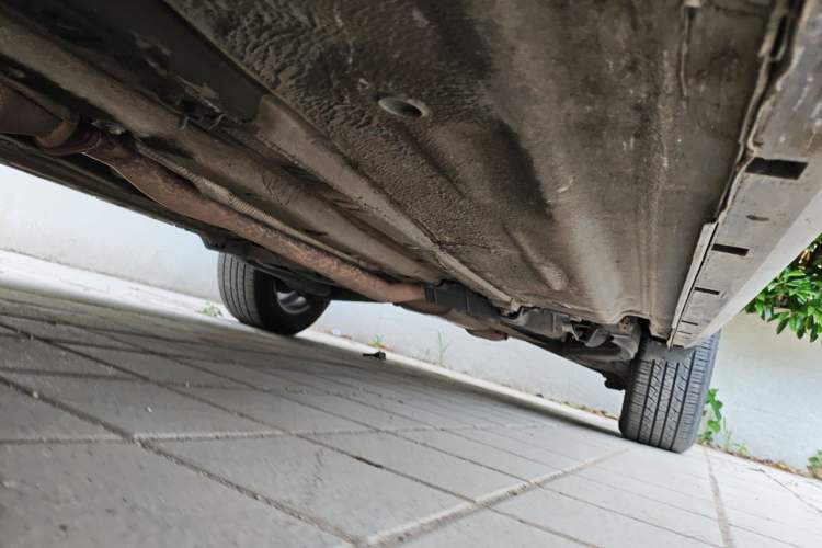 Used Renault Koleos 2010 2.5L 4x4 Comfort Edition Chassis Front Left