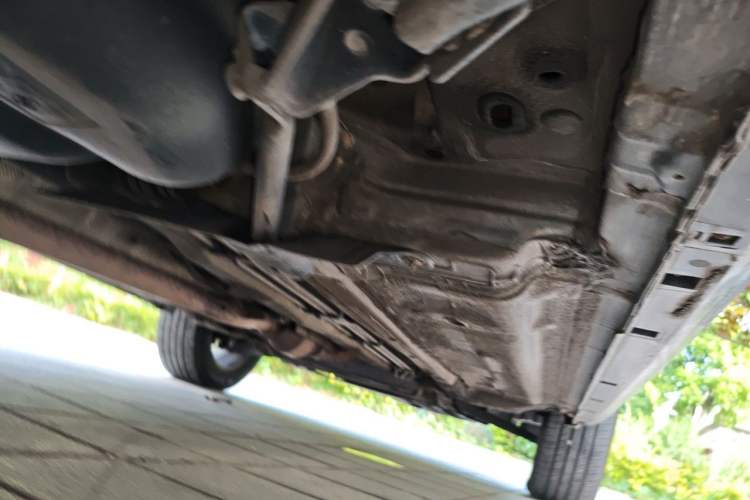 Used Renault Koleos 2010 2.5L 4x4 Comfort Edition Chassis Rear Right