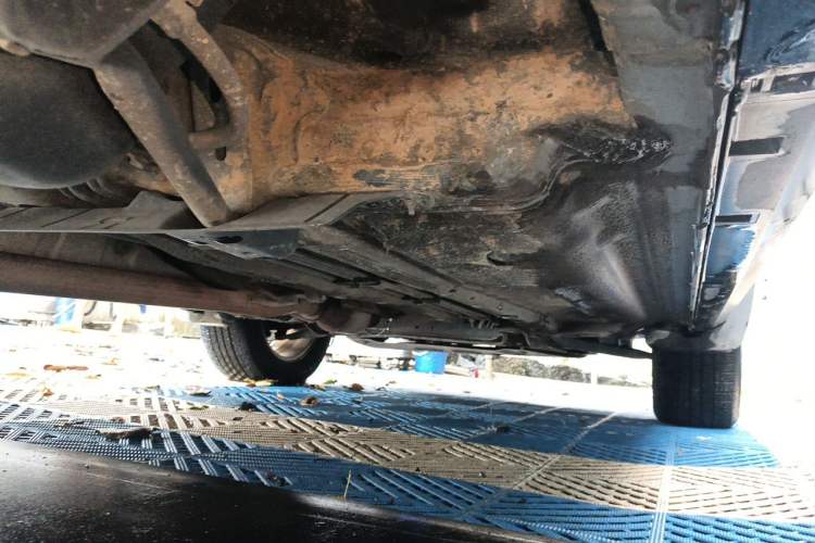 Used Renault Koleos 2010 2.5L 4x4 Comfort Edition Chassis Rear Right