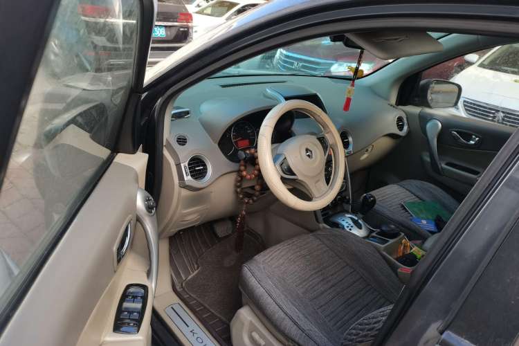 Used Renault Koleos 2010 2.5L 4x4 Comfort Edition Driver Seat