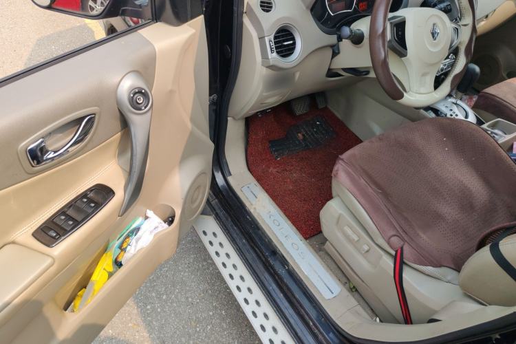 Used Renault Koleos 2010 2.5L 4x4 Comfort Edition Driver Seat