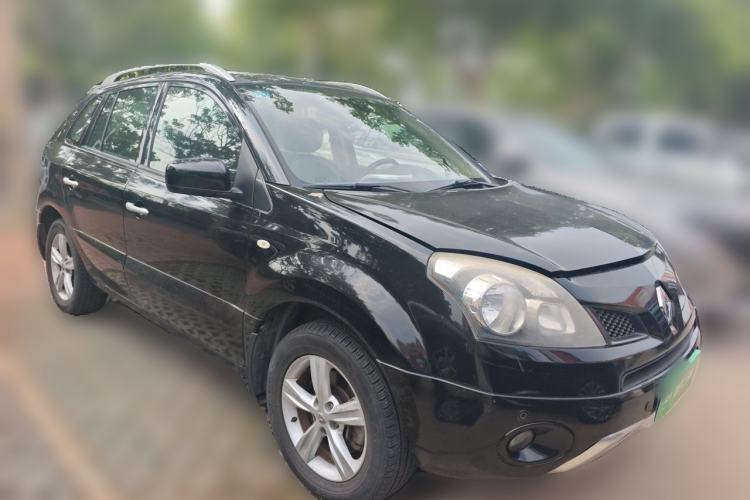 Used Renault Koleos 2010 2.5L 4x4 Comfort Edition Front Right 45 Deg