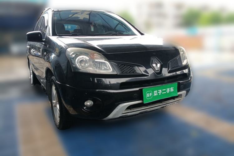 Used Renault Koleos 2010 2.5L 4x4 Comfort Edition Front Right 45 Deg