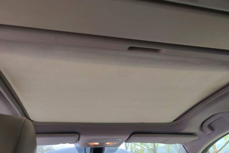 Used Renault Koleos 2010 2.5L 4x4 Comfort Edition Headliner