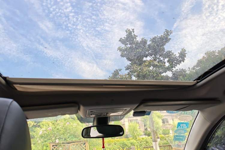Used Renault Koleos 2010 2.5L 4x4 Comfort Edition Headliner