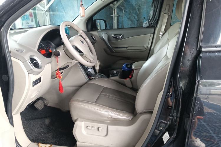 Used Renault Koleos 2010 2.5L 4x4 Comfort Edition Left Front Seat