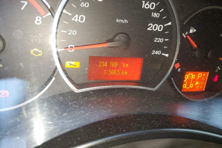 Used Renault Koleos 2010 2.5L 4x4 Comfort Edition Odometer Close Up