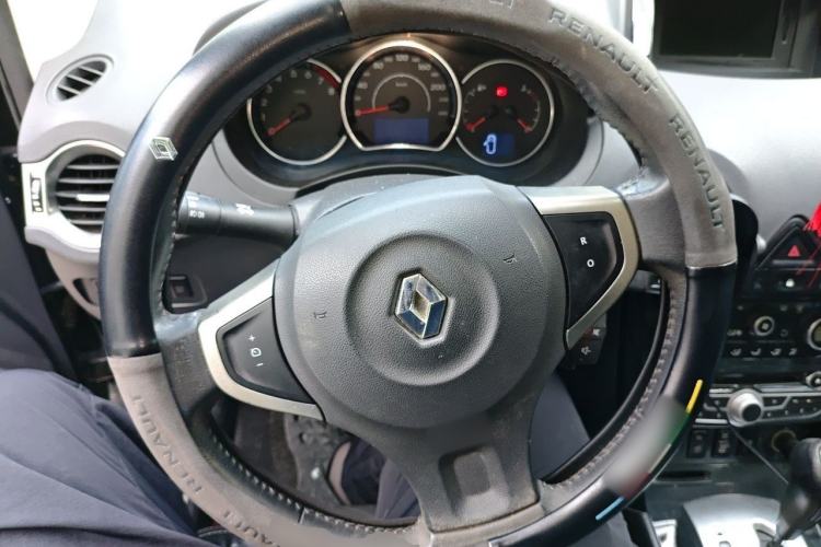 Used Renault Koleos 2010 2.5L 4x4 Comfort Edition Steering Wheel