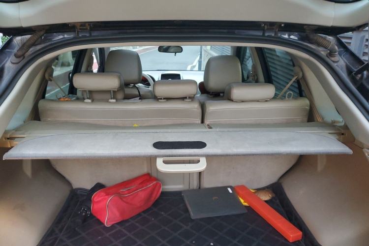 Used Renault Koleos 2010 2.5L 4x4 Comfort Edition Trunk