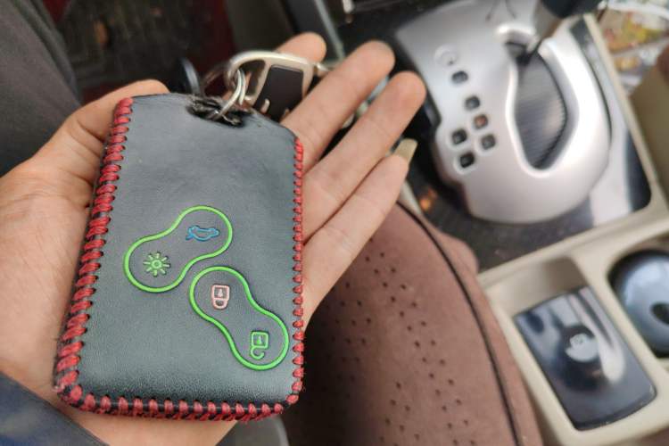 Used Renault Koleos 2010 2.5L 4x4 Comfort Edition Vehicle Key