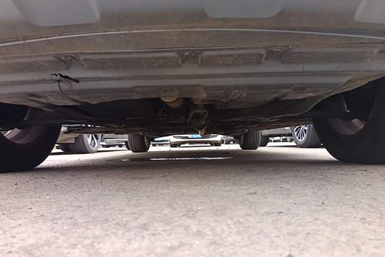 Used Renault Koleos 2010 2.5L Two-Wheel Drive Comfort Version Chassis Front