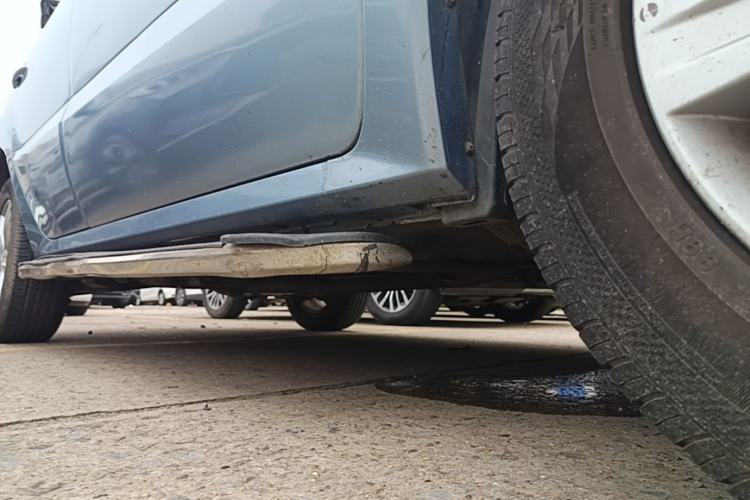 Used Renault Koleos 2010 2.5L Two-Wheel Drive Comfort Version Chassis Front Right