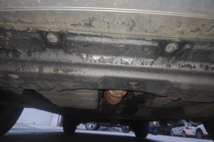 Used Renault Koleos 2010 2.5L Two-Wheel Drive Comfort Version Chassis Front