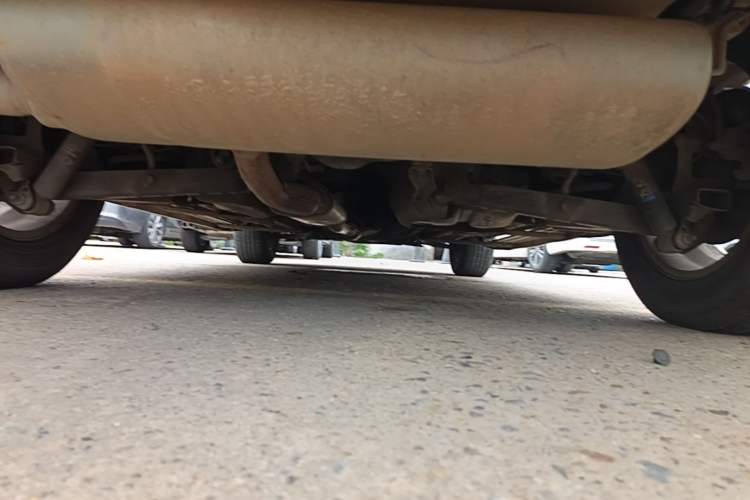 Used Renault Koleos 2010 2.5L Two-Wheel Drive Comfort Version Chassis Rear